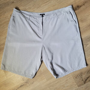 NWOT Eileen Fisher Women's 100% Tencel Tan Gray Shorts 2X Lightweight 4 Pocket